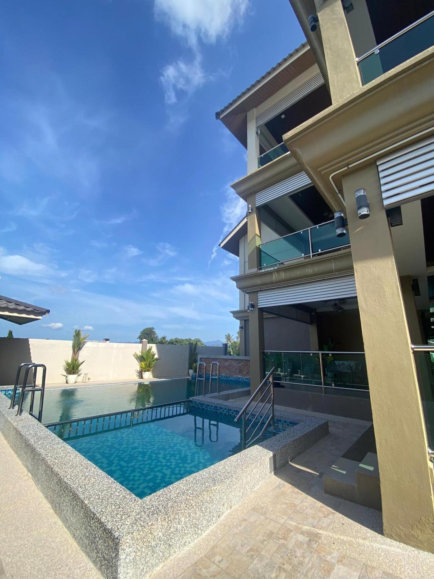 Grand Village Inn Пантай-Сенанг Экстерьер фото